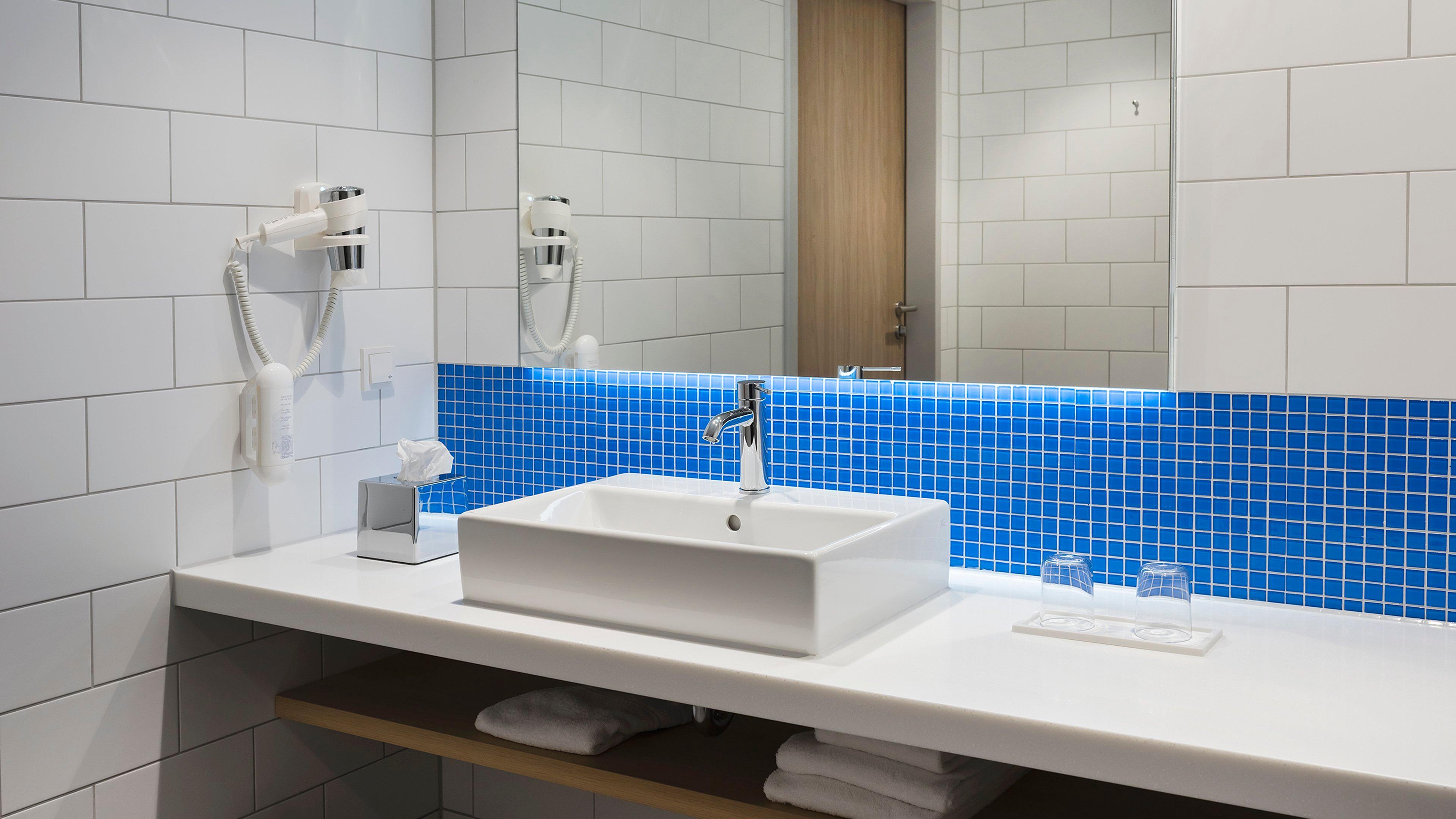 Holiday Inn Express - Wiesbaden By Ihg Экстерьер фото